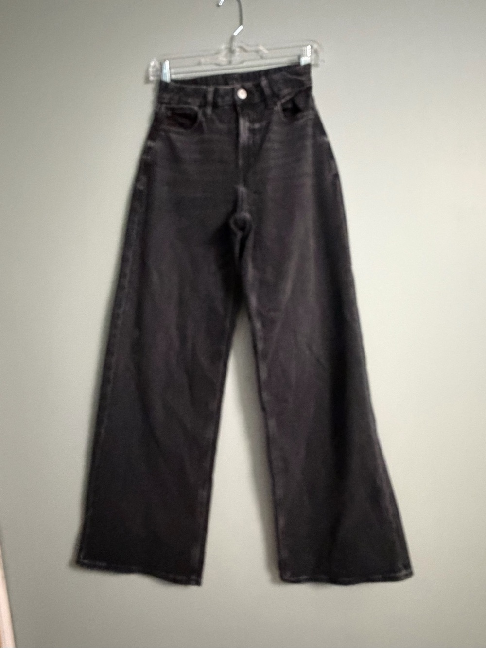 American Eagle Outfitters High-Rise Wide-Leg Jeans — Black